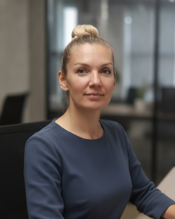 Портрет за рабочим столом